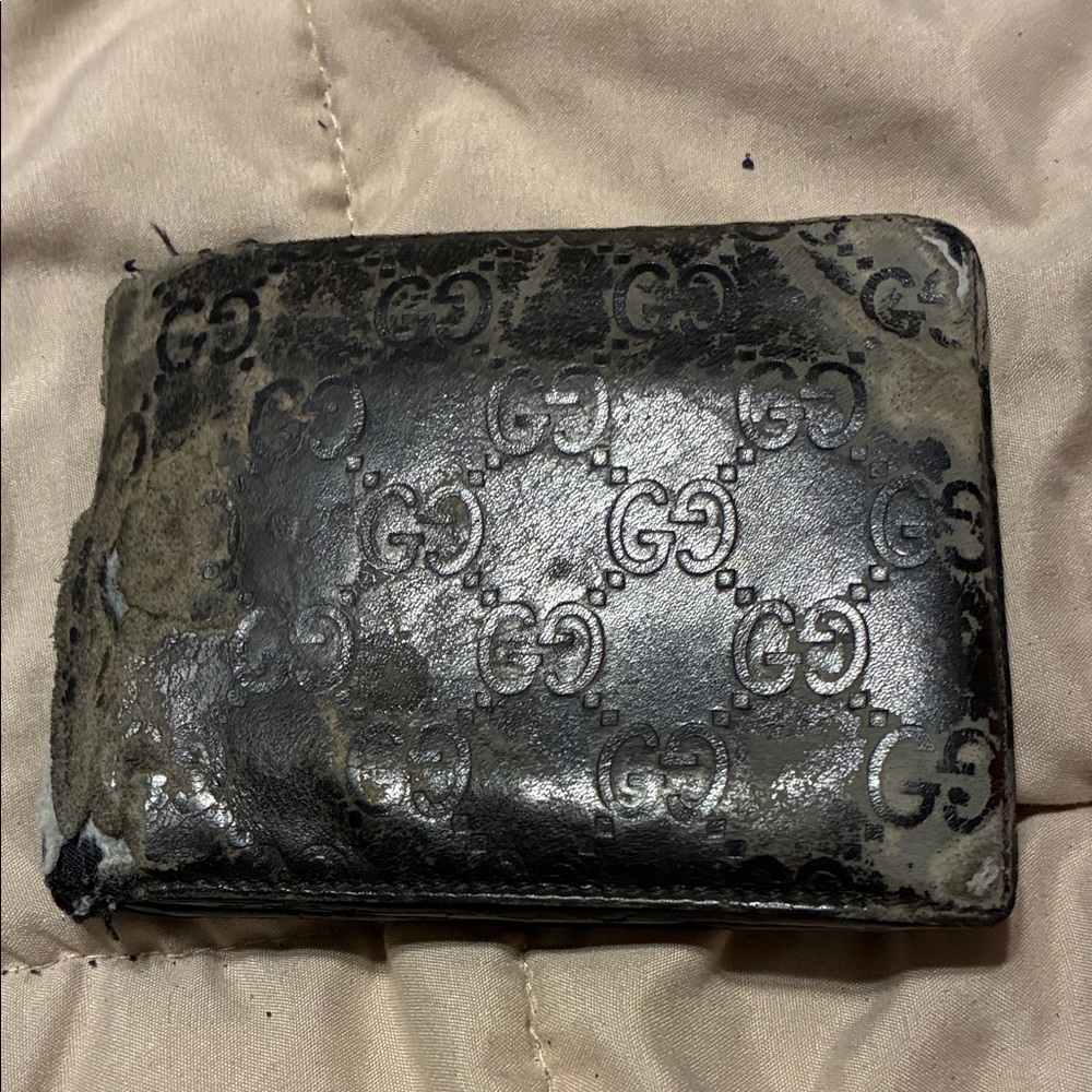 Gucci Distressed Black Leather Project Wallet -